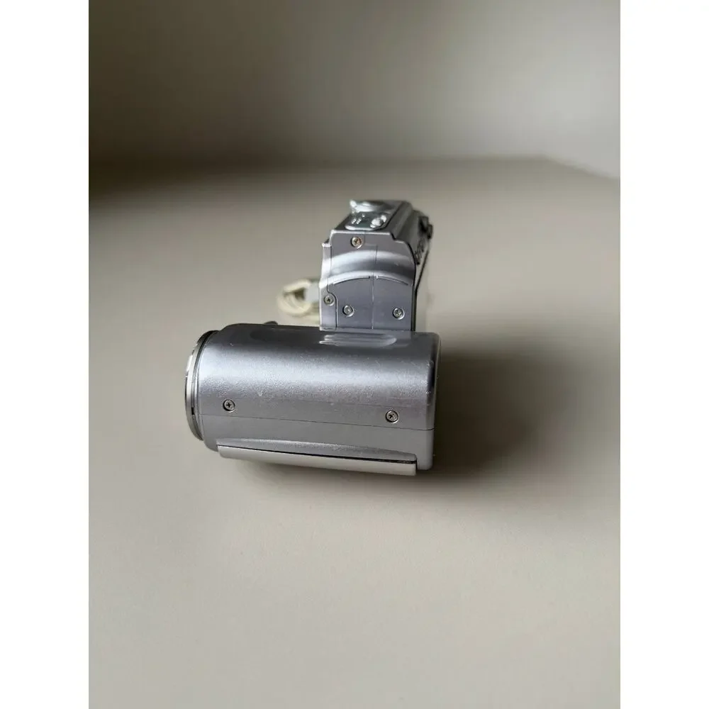 Nikon Coolpix S4 Digital y2k Camera Swivel Lens 6MP 10x Zoom Digicam RARE WORKS